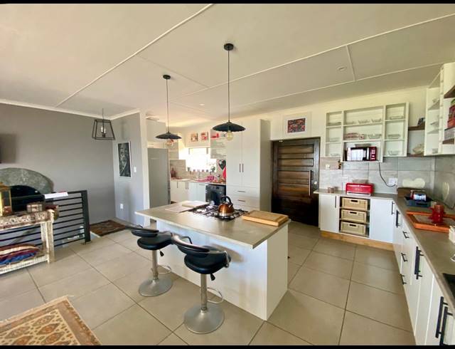 4 BEDROOM HOUSE FOR SALE IN TERGNIET
